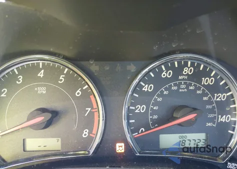 2011 Toyota Corolla S z USA, uszkodzony, nr VIN 2T1BU4EE4BC557365